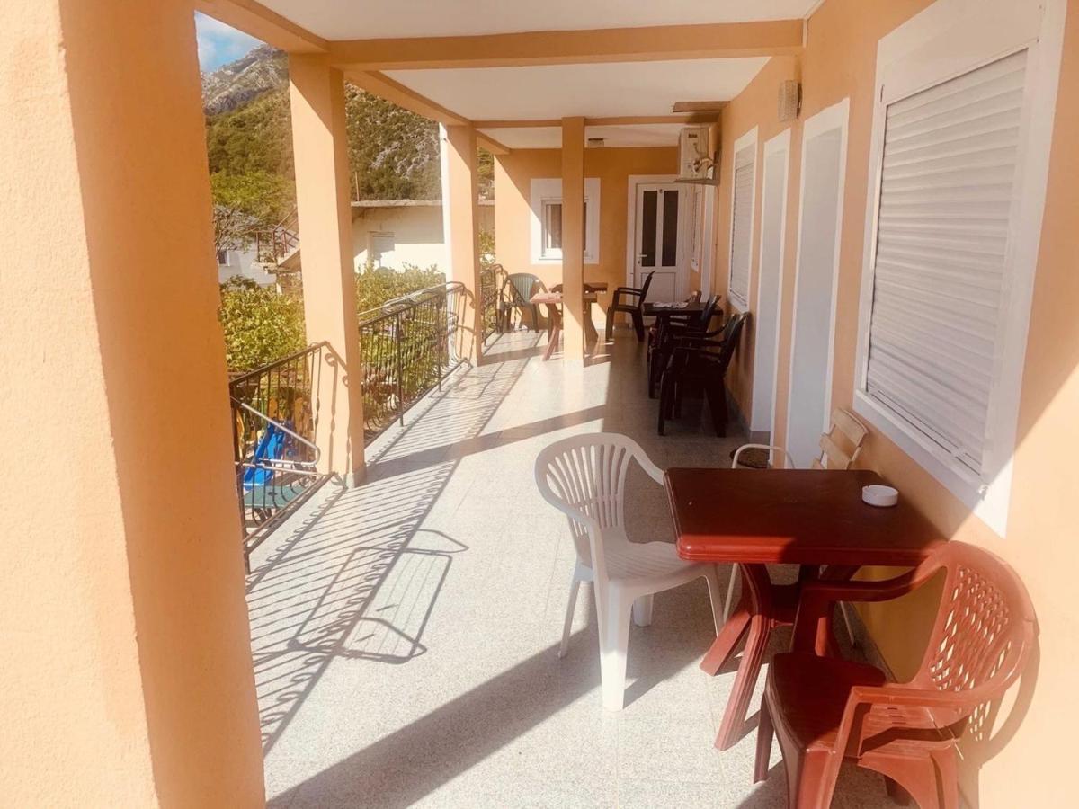 Apartments in villa Viktoria Sutomore Exteriör bild